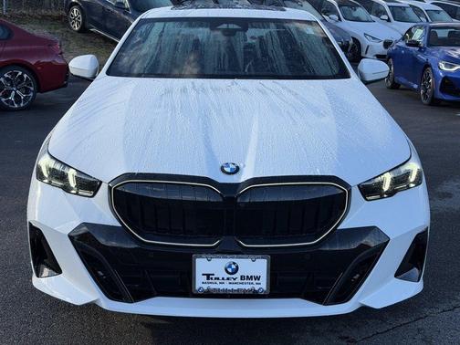 2026 BMW 530 i xDrive