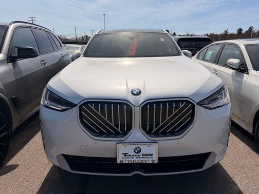 Mineral White Metallic 2025 BMW X3 30 xDrive