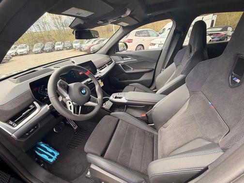 Black Sapphire Metallic 2026 BMW X2 M35i