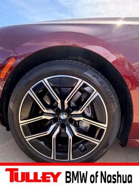 Aventurin Red Metallic 2023 BMW 760 760i xDrive