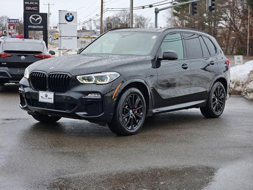 2021 BMW X5 M50i