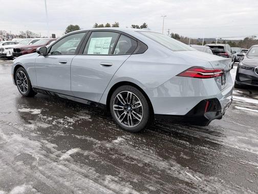2026 BMW 530 i xDrive