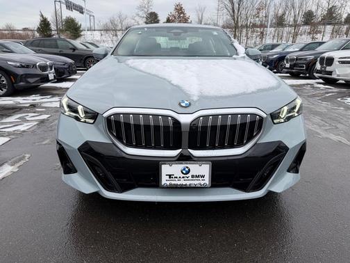 2026 BMW 530 i xDrive