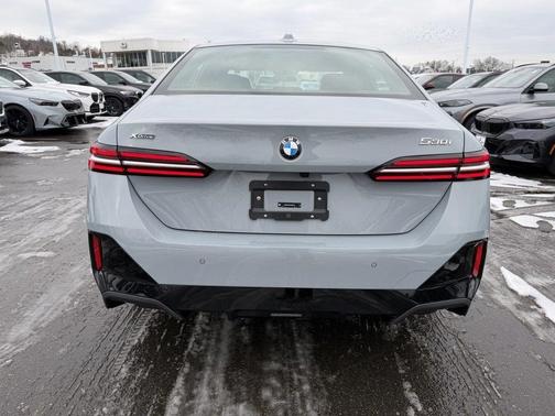 2026 BMW 530 i xDrive