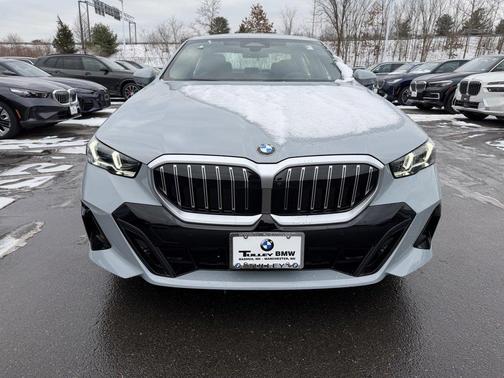 2026 BMW 530 i xDrive