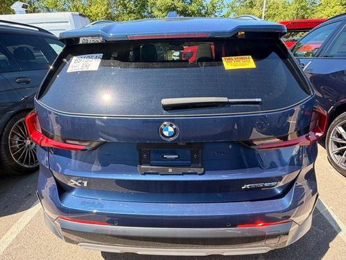 Phytonic Blue Metallic 2023 BMW X1 xDrive28i