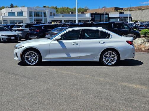 Mineral White Metallic 2025 BMW 330 i xDrive