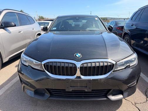 Black Sapphire Metallic 2020 BMW 330 i xDrive