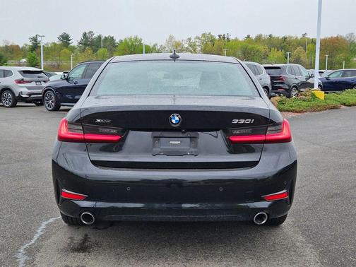 Black Sapphire Metallic 2020 BMW 330 i xDrive