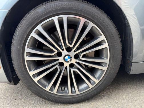 Bluestone Metallic 2018 BMW 530 i xDrive