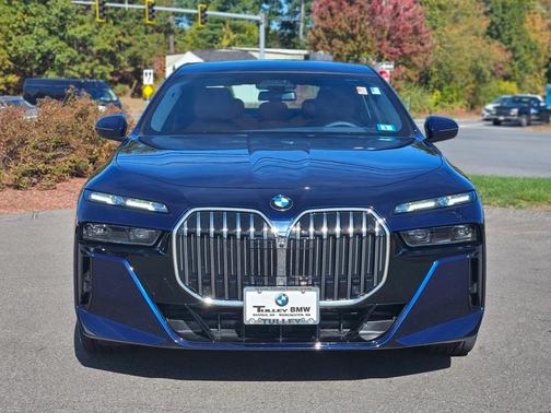 2025 BMW 760 760i xDrive