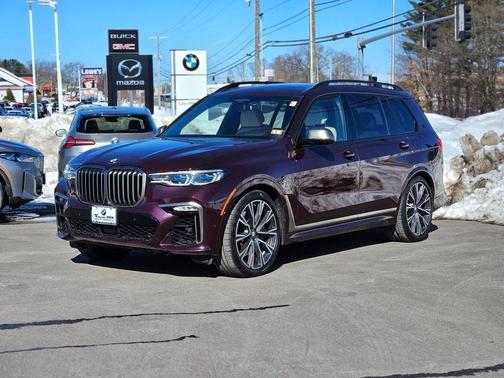 2022 BMW X7 M50i