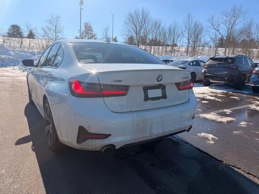 2021 BMW 330 i xDrive