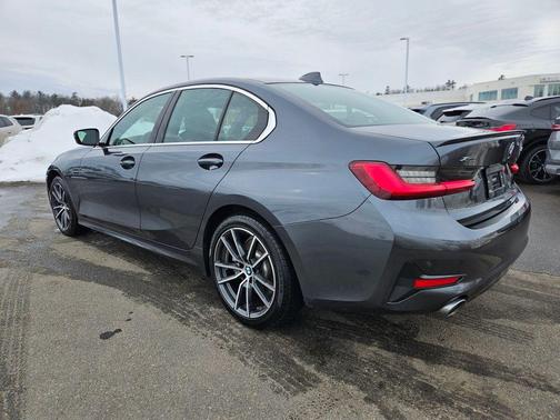 2021 BMW 330 i xDrive