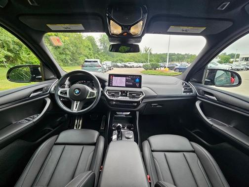 2023 BMW X3 M40i