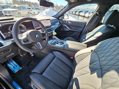 2026 BMW X6 M60i