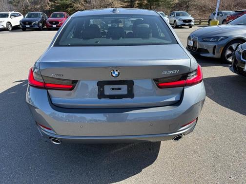 2025 BMW 330 i xDrive
