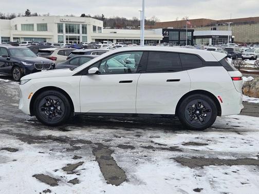 2026 BMW iX xDrive45