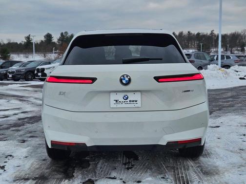 2026 BMW iX xDrive45