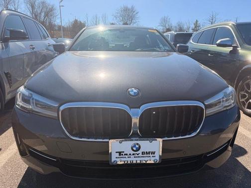 Dark Graphite Metallic 2023 BMW 530 i xDrive