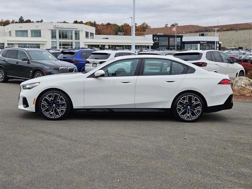 2025 BMW i5 xDrive40