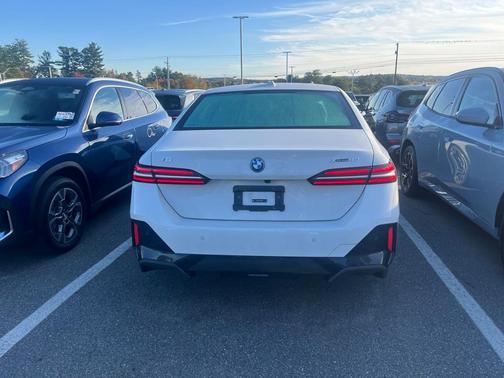2025 BMW i5 xDrive40