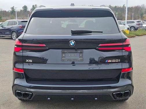 Carbon Black Metallic 2026 BMW X5 M60i