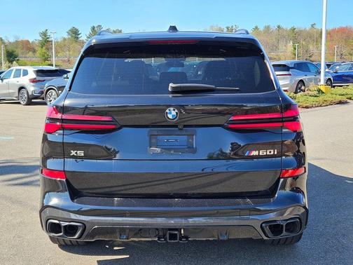 Black Sapphire Metallic 2024 BMW X5 M60i
