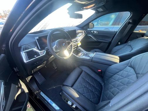 2026 BMW X6 xDrive40i