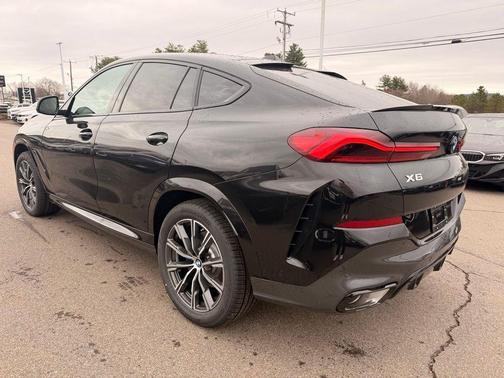 0475 2027 BMW X6 xDrive40i