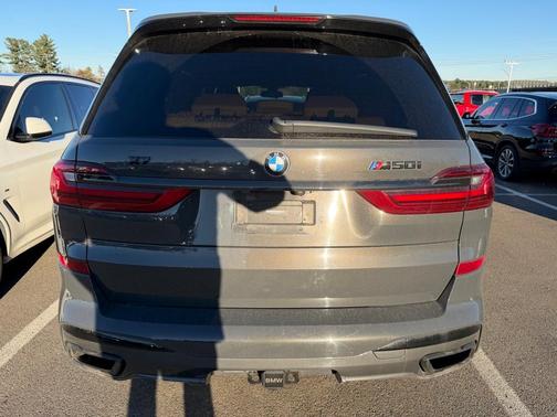2022 BMW X7 M50i