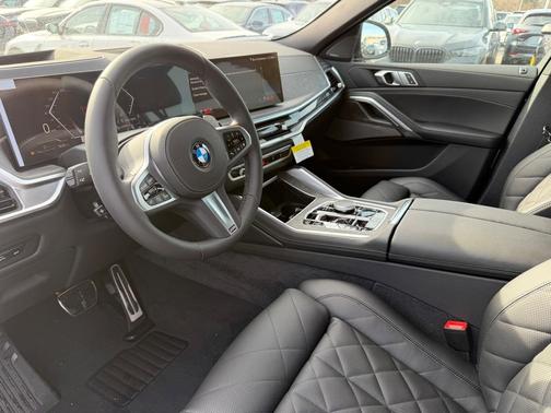 2026 BMW X6 xDrive40i