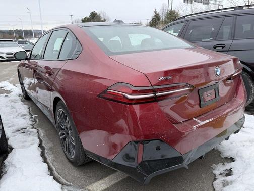 2025 BMW 540 i xDrive