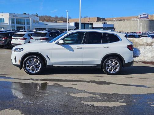 2023 BMW X3 xDrive30i