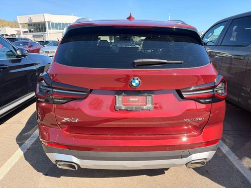 Aventurin Red Metallic 2023 BMW X3 xDrive30i