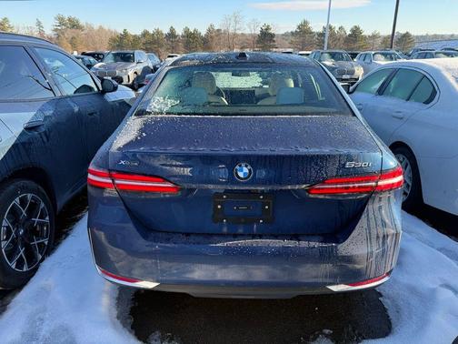 Phytonic Blue Metallic 2026 BMW 530 i xDrive