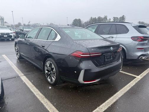 Dark Graphite Metallic 2026 BMW 540 i xDrive