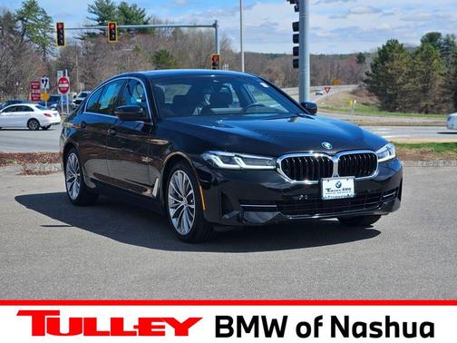 Black Sapphire Metallic 2022 BMW 530 i xDrive