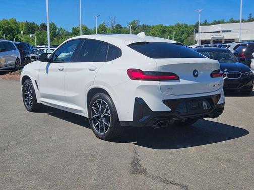 Alpine White 2024 BMW X4 M40i