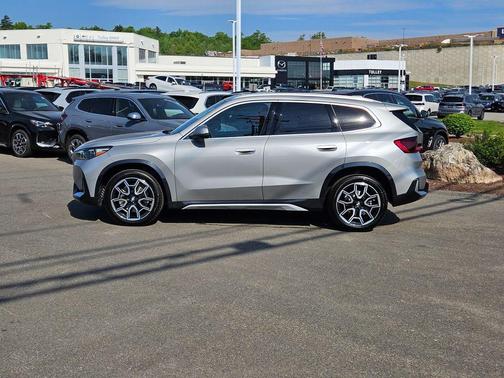 Space Silver 2025 BMW X1 xDrive28i