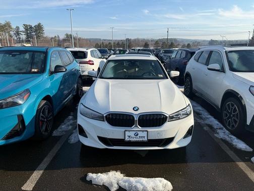 2023 BMW 330 i xDrive