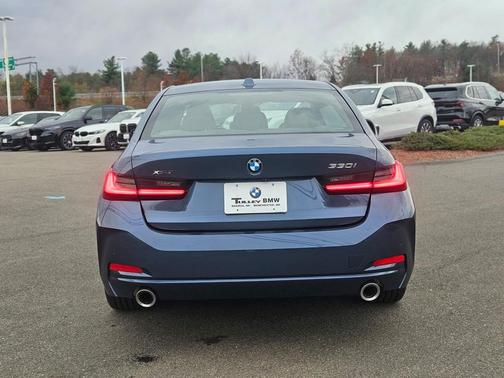 2025 BMW 330 i xDrive