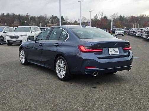 2025 BMW 330 i xDrive