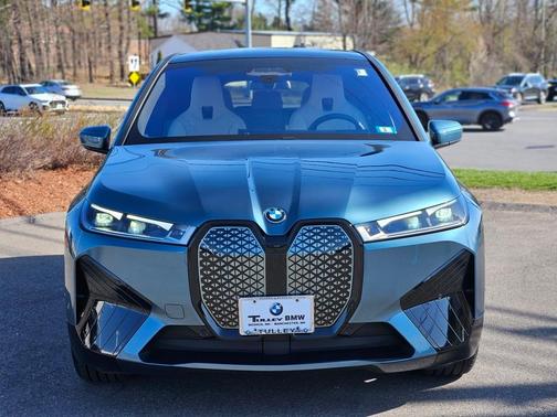 2025 BMW iX xDrive50