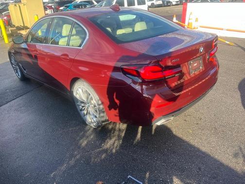 2023 BMW 530 i xDrive