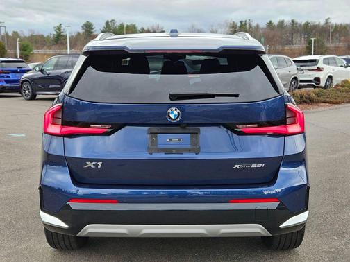 Phytonic Blue Metallic 2025 BMW X1 xDrive28i
