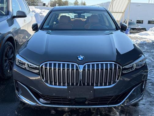2022 BMW 750 i xDrive