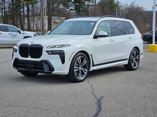 Alpine White 2025 BMW X7 xDrive40i