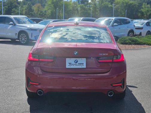 2019 BMW 330 i xDrive