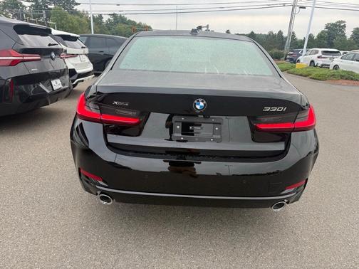 2025 BMW 330 i xDrive